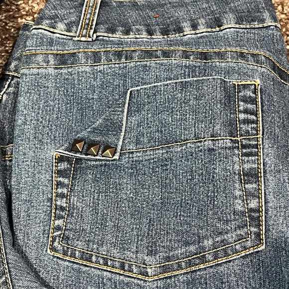 🥗Three pairs of capris - Picture 5 of 12